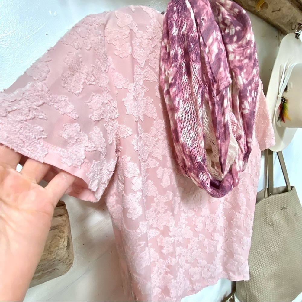 Wilfred DUSTY ROSE 🌹 burned out fabric boho blouse w prairie shabby chic vibe - Picture 3 of 10